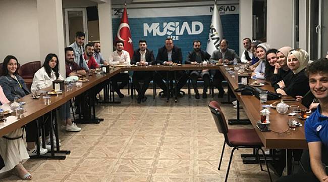 Rize Genç MÜSİAD'dan Üniversitelilere Tecrübe Paylaşımı