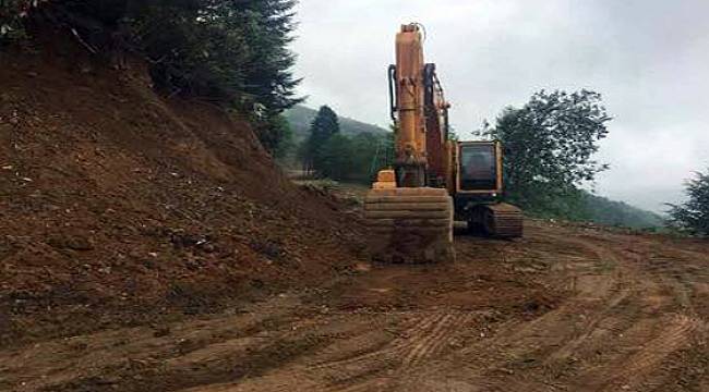 Gürcüdüzü Yaylası – Arhavi Bağlantı Yolu Yapım ve Onarım Çalışmaları Devam Ediyor