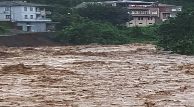 Rize ve Komşu İllere Sel ve Heyelan Uyarısı