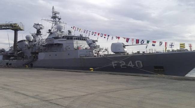 TCG YAVUZ F-240 Gemisi Rize'ye Geliyor