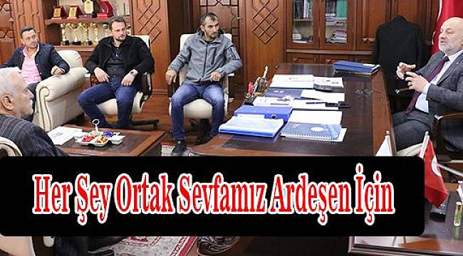 Başkan Kahya Muhtarlarla Bir Araya Geldi